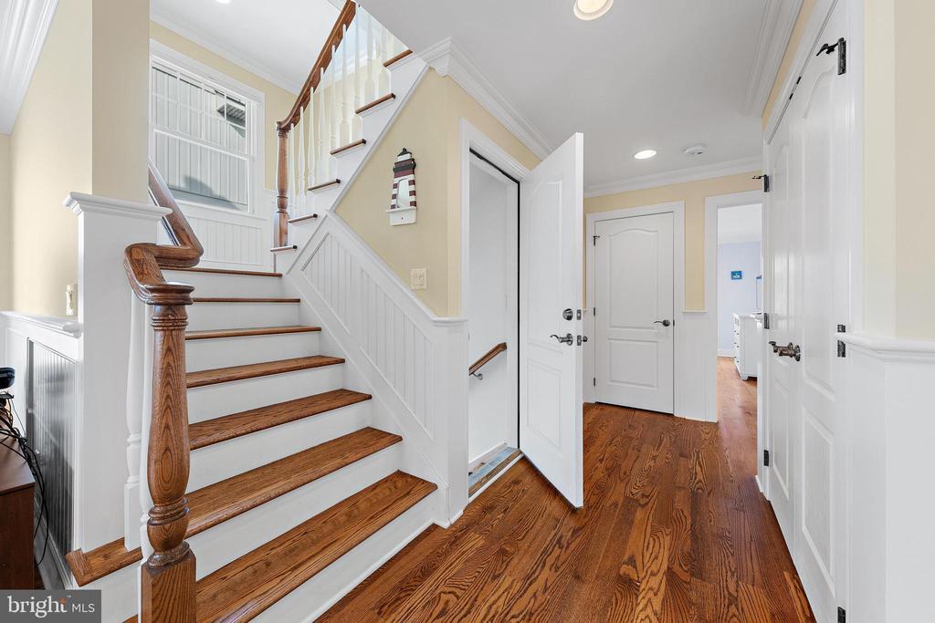 319 PELHAM AVENUE