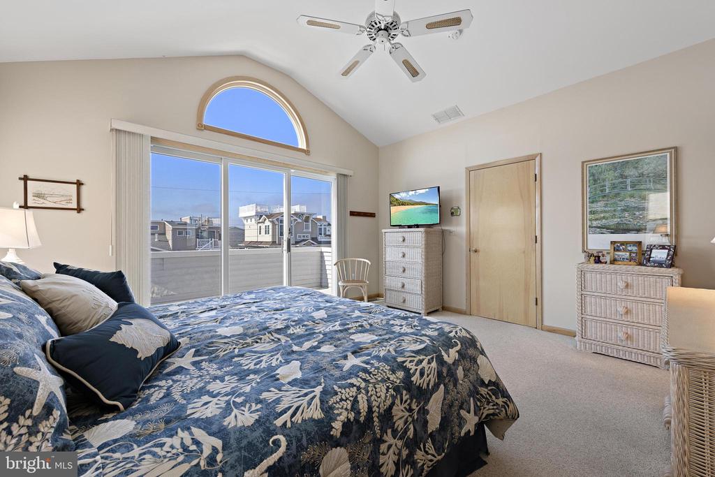 11 W 87TH STREET