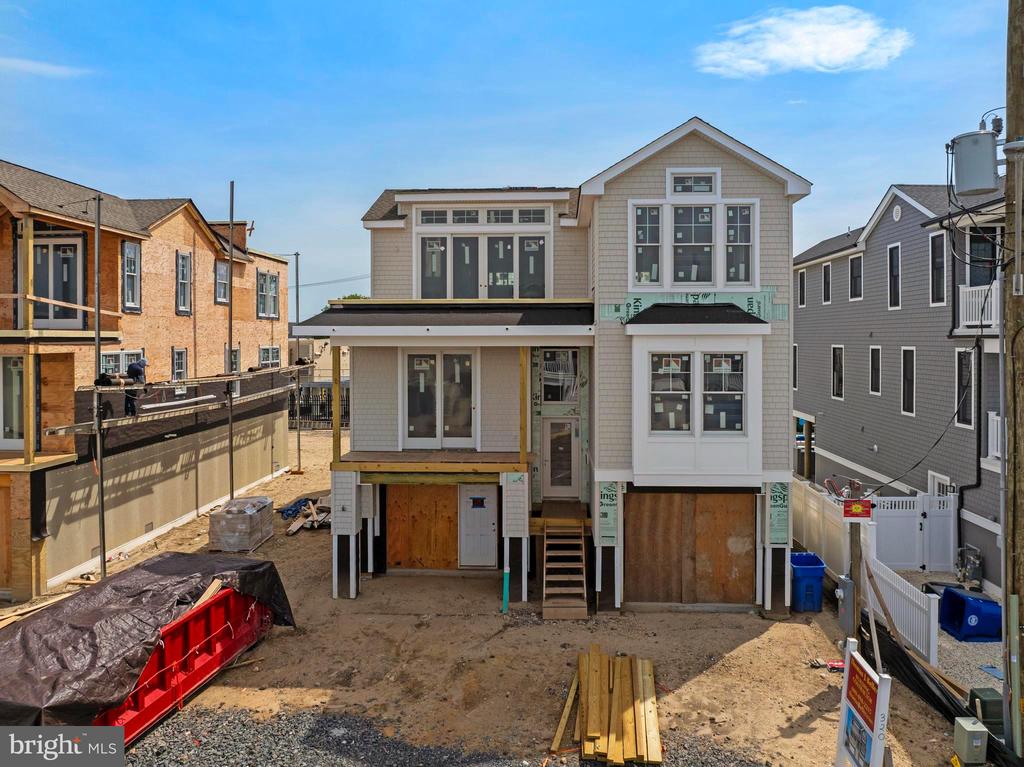 320 THIRD STREET