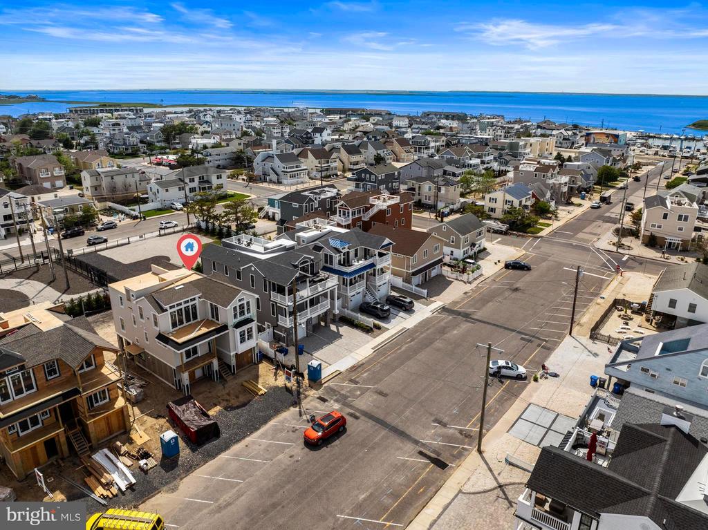 320 THIRD STREET