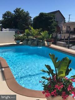 915 SHENANDOAH DRIVE