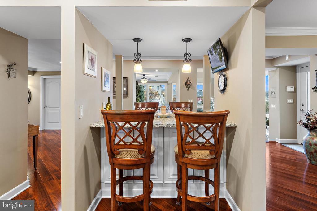915 SHENANDOAH DRIVE