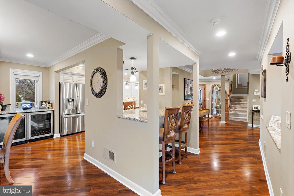 915 SHENANDOAH DRIVE