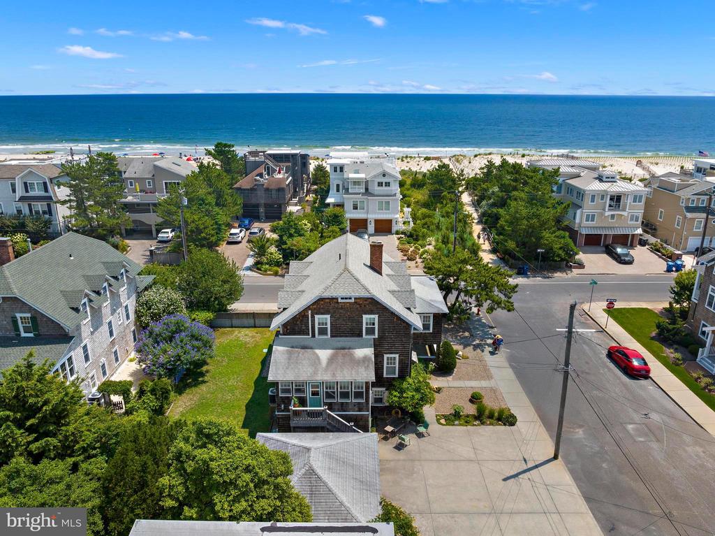 712 S ATLANTIC AVENUE