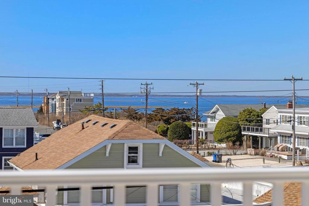 415 N BAY AVENUE 3