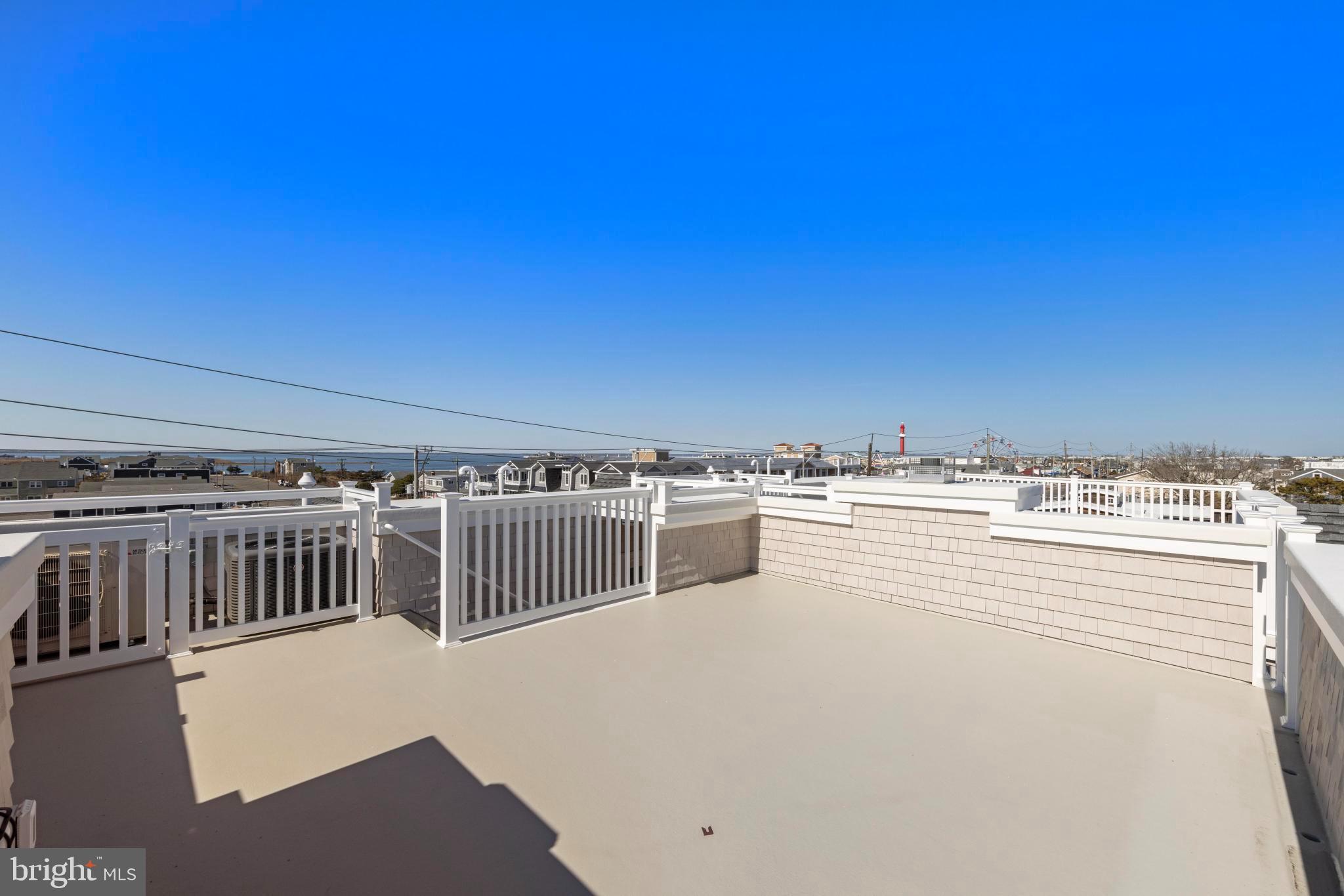 415 N BAY AVENUE 4