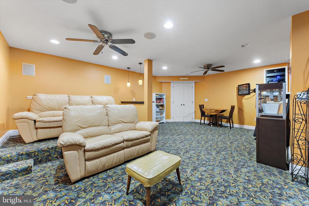 359 W 12TH STREET