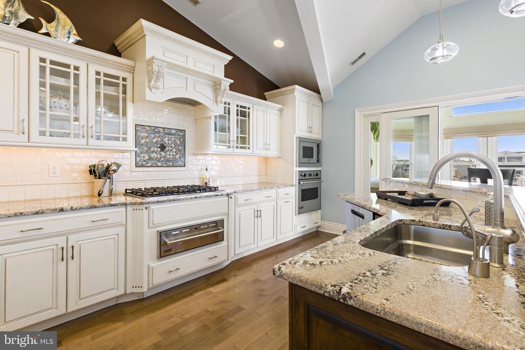 359 W 12TH STREET