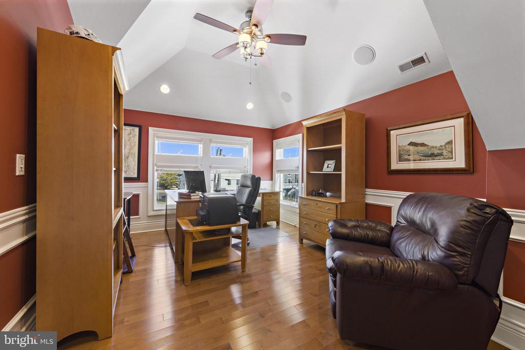359 W 12TH STREET