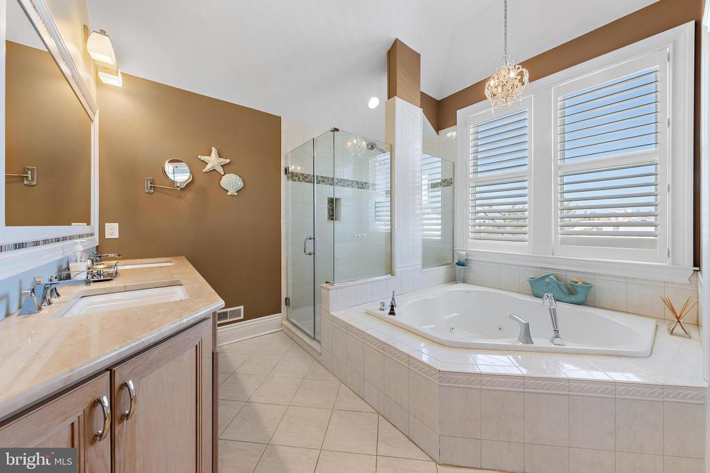 359 W 12TH STREET