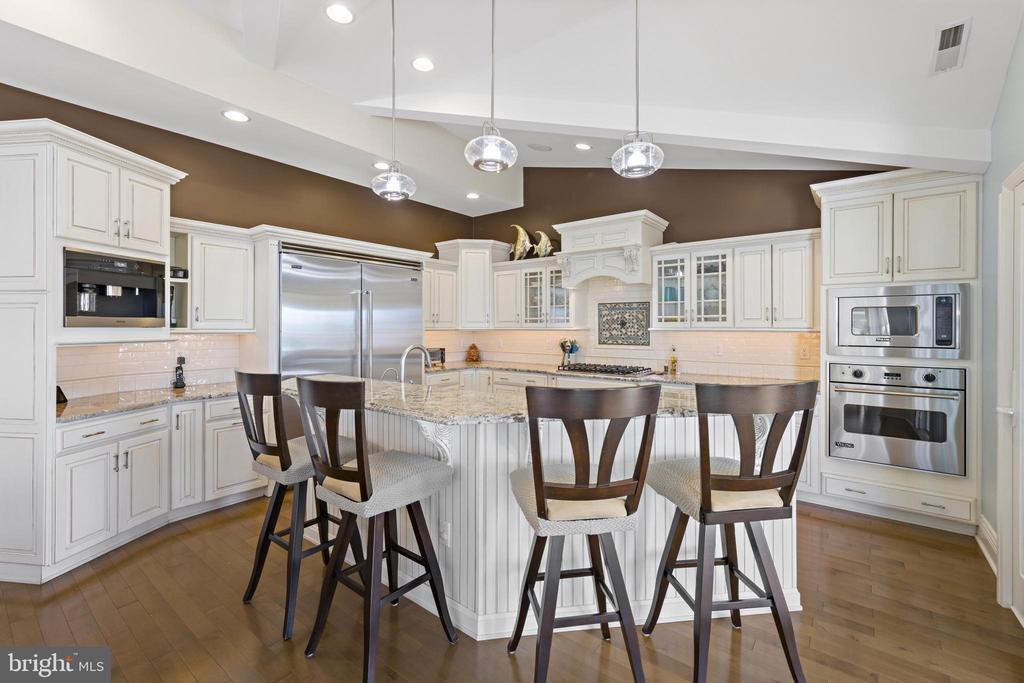359 W 12TH STREET
