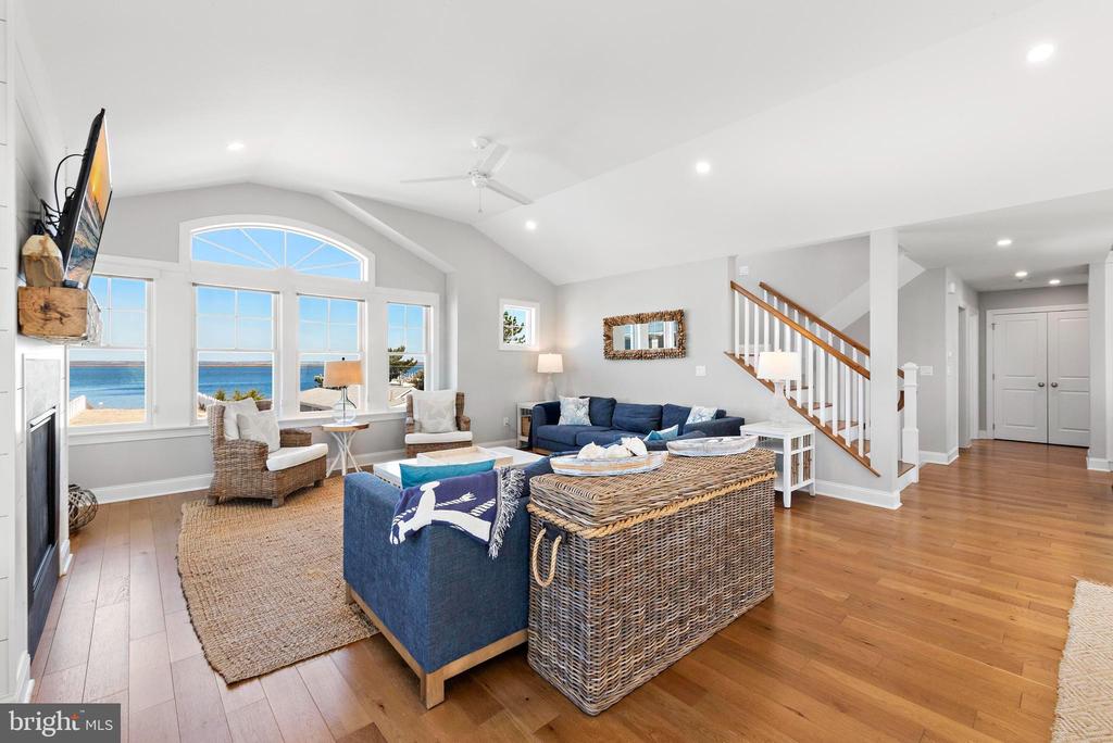 30 W HARDING AVENUE