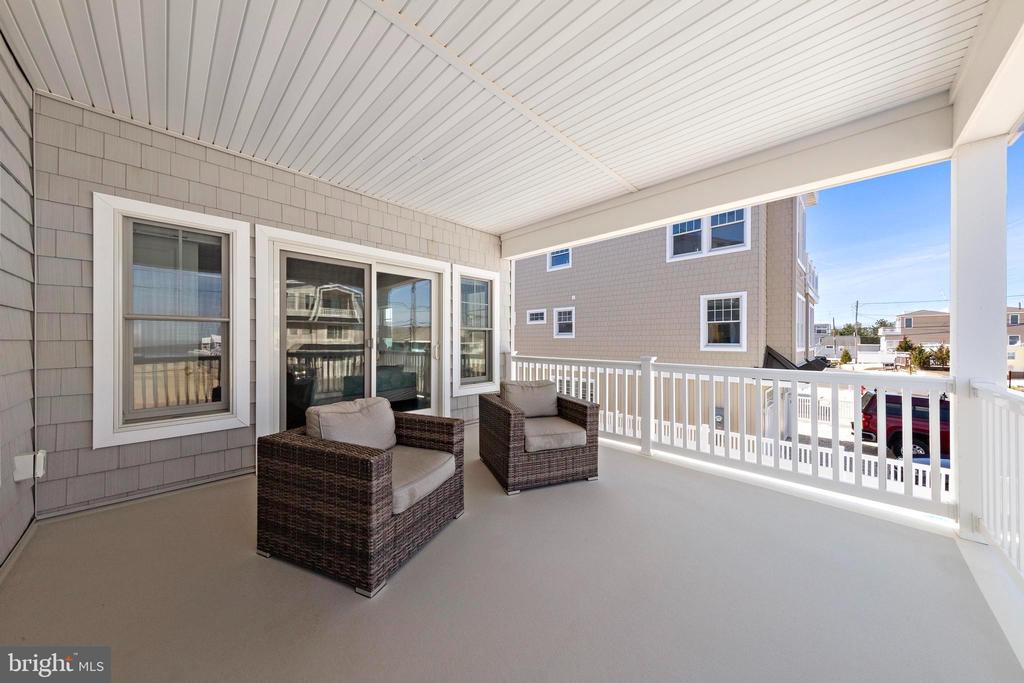 30 W HARDING AVENUE