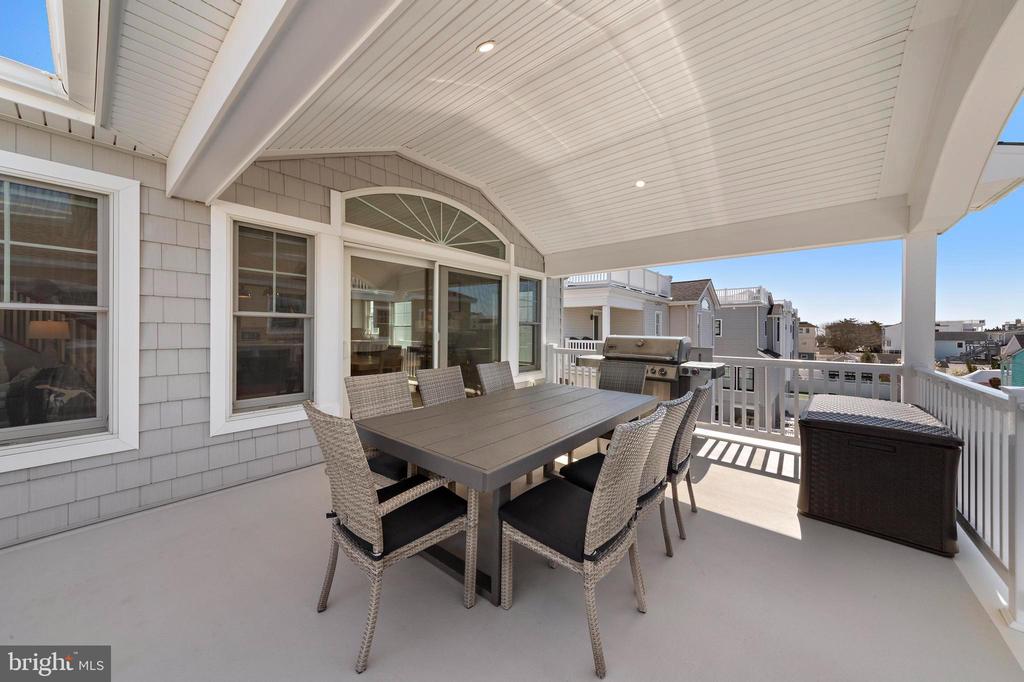 30 W HARDING AVENUE