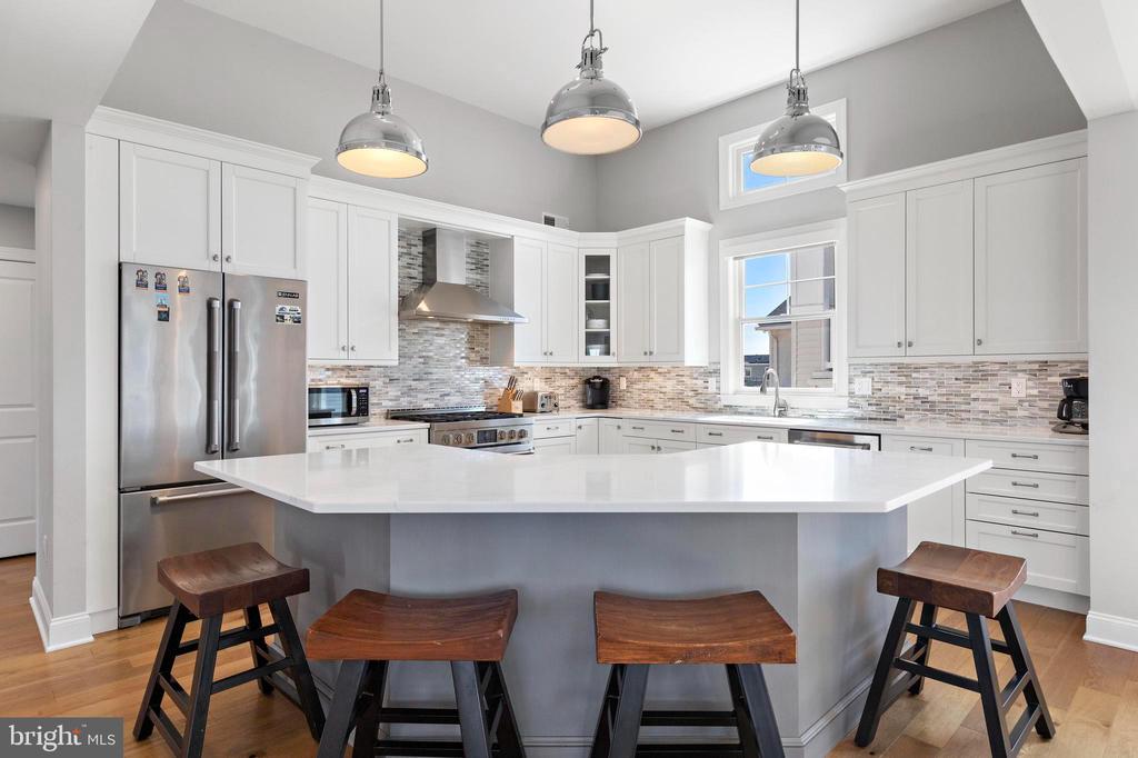 30 W HARDING AVENUE