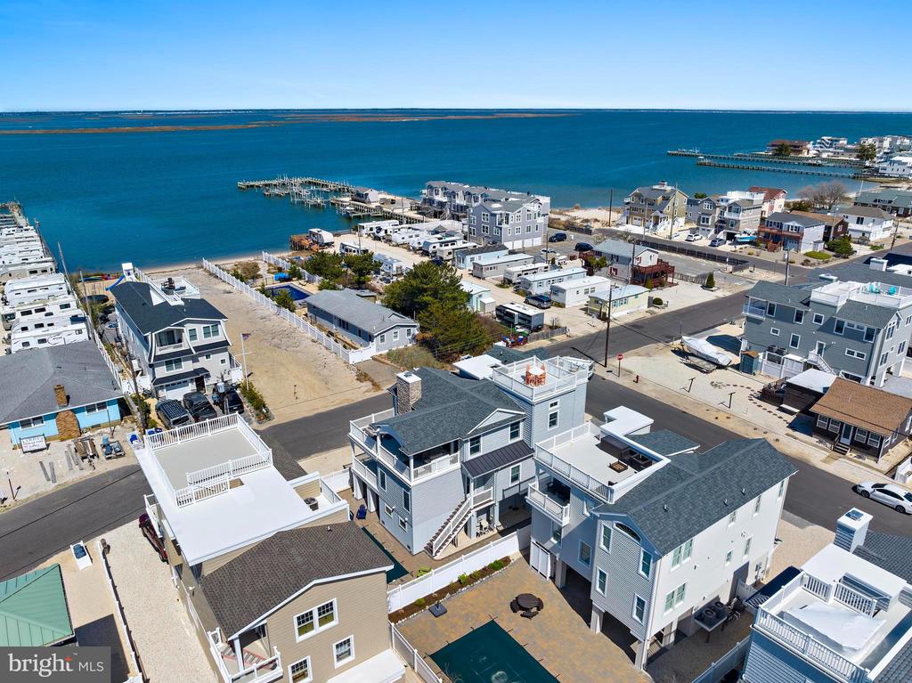 30 W HARDING AVENUE