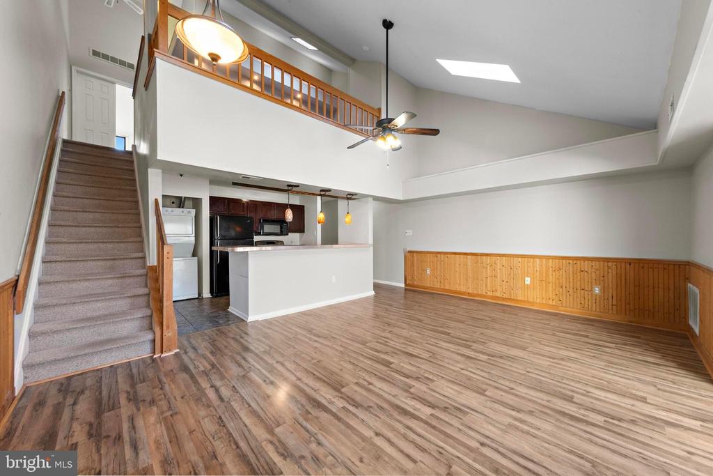 99 WESTCHESTER DRIVE