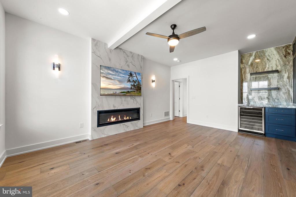 228 N 14TH STREET