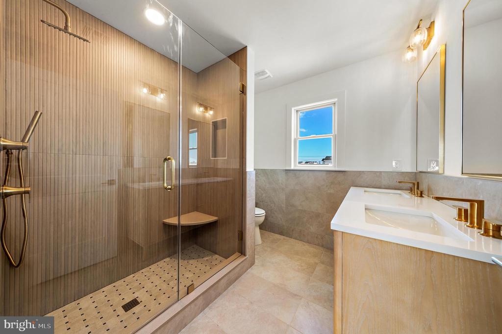 228 N 14TH STREET