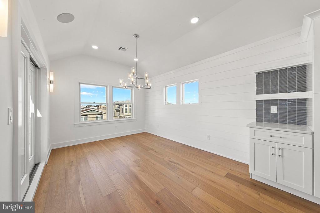 228 N 14TH STREET