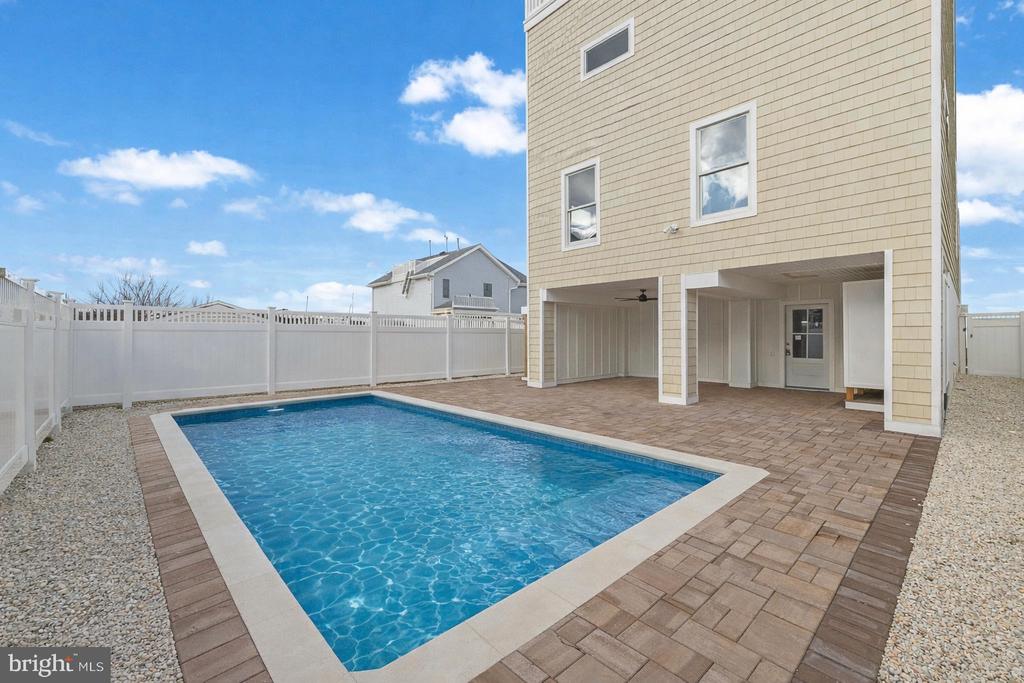 228 N 14TH STREET