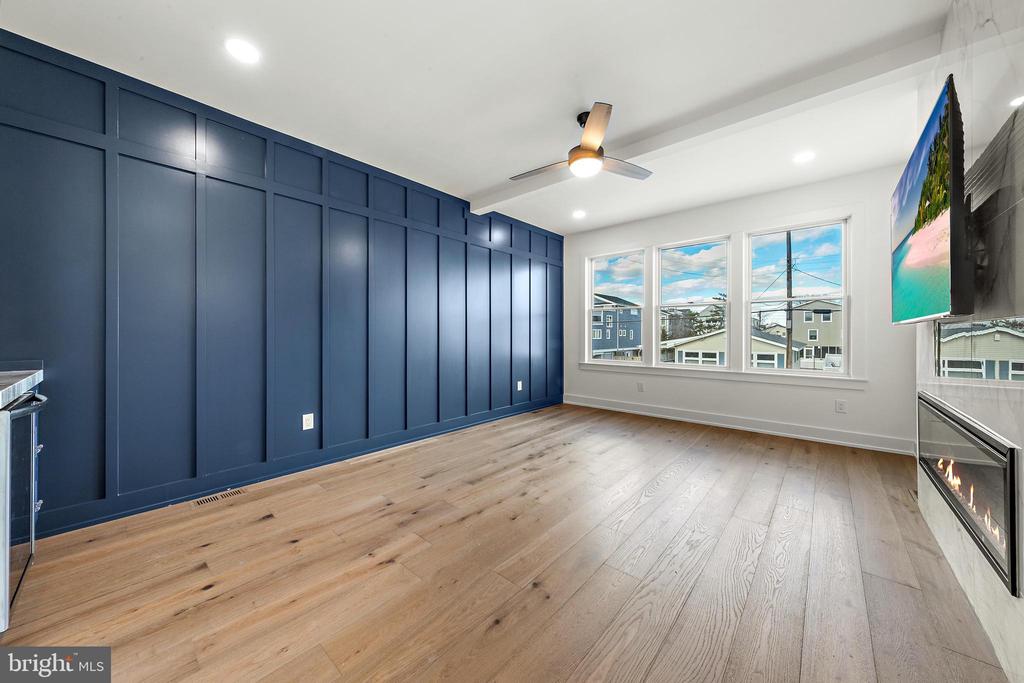 228 N 14TH STREET