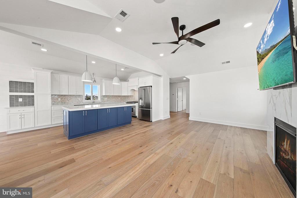 228 N 14TH STREET