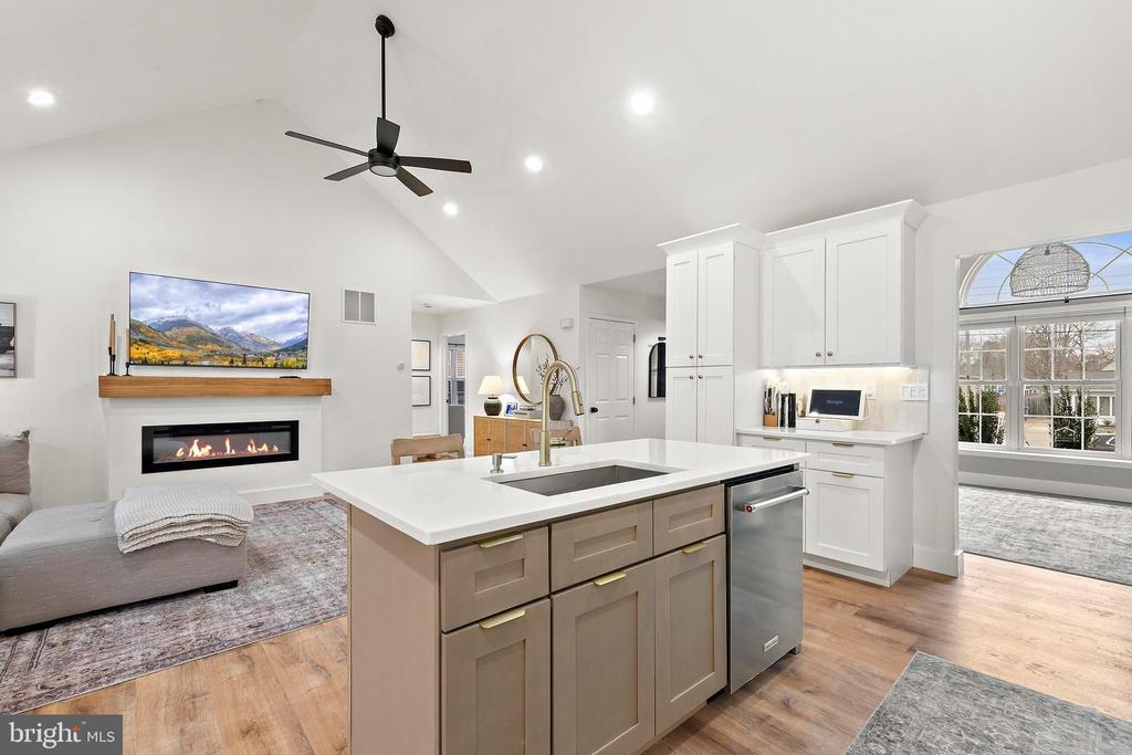117 BOWLINE ROAD