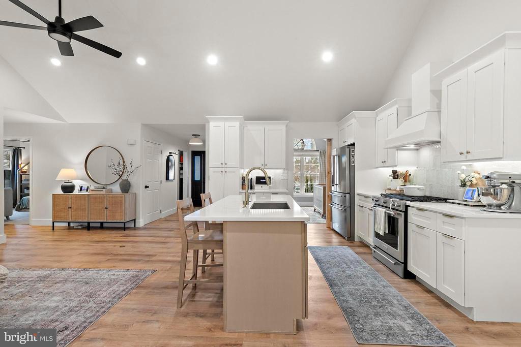 117 BOWLINE ROAD