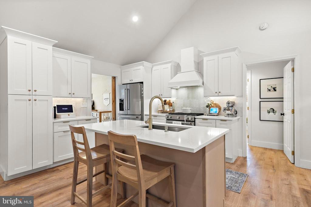 117 BOWLINE ROAD
