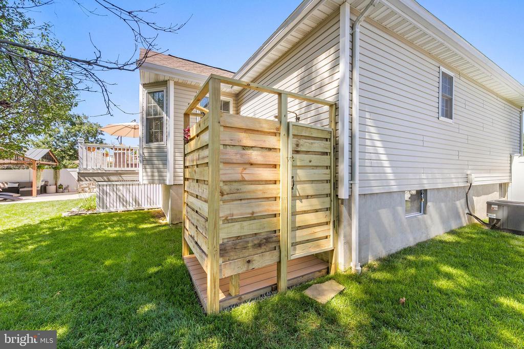 117 BOWLINE ROAD