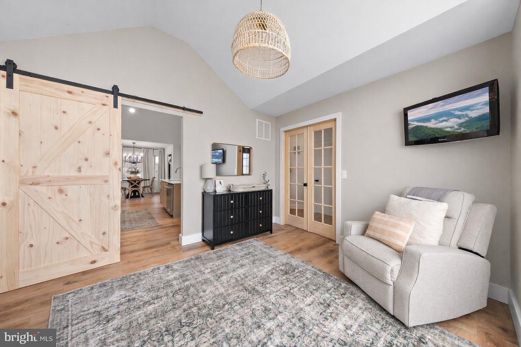 117 BOWLINE ROAD