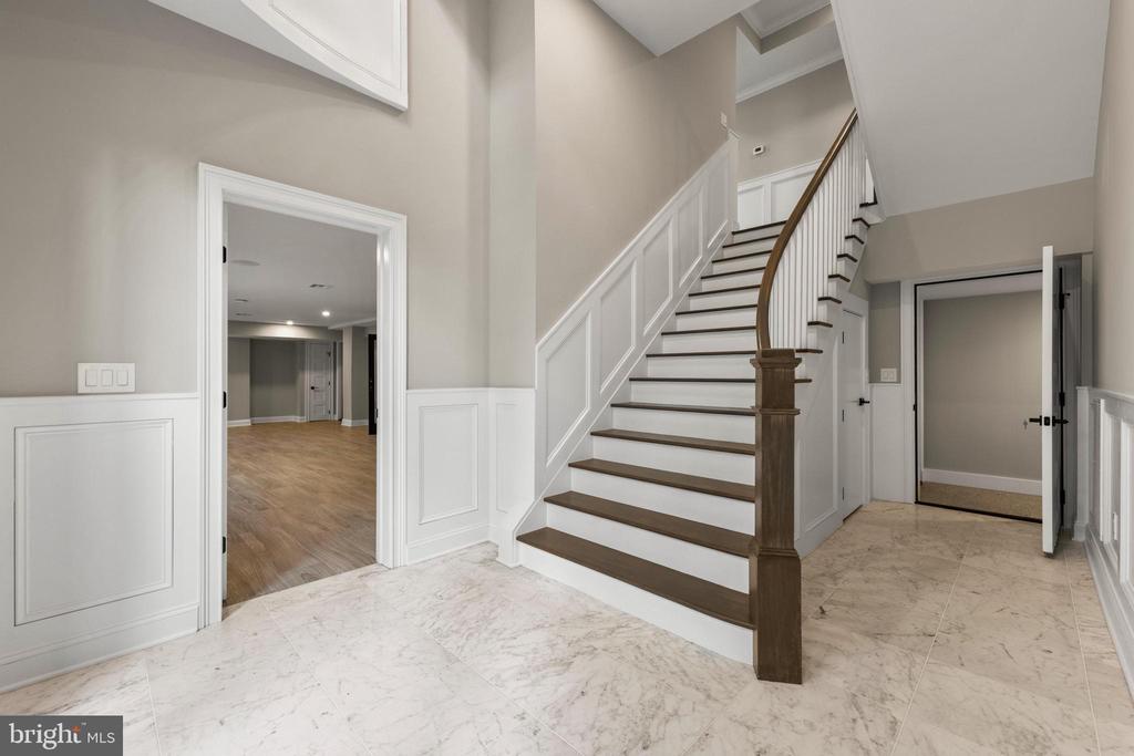 11 E 30TH STREET