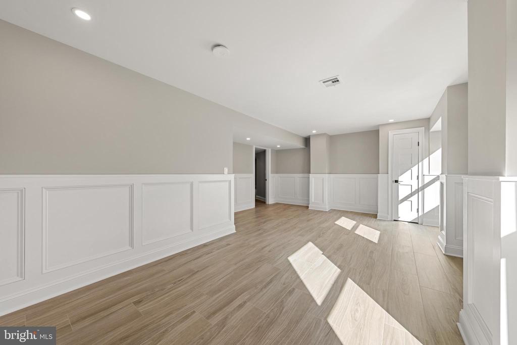 11 E 30TH STREET