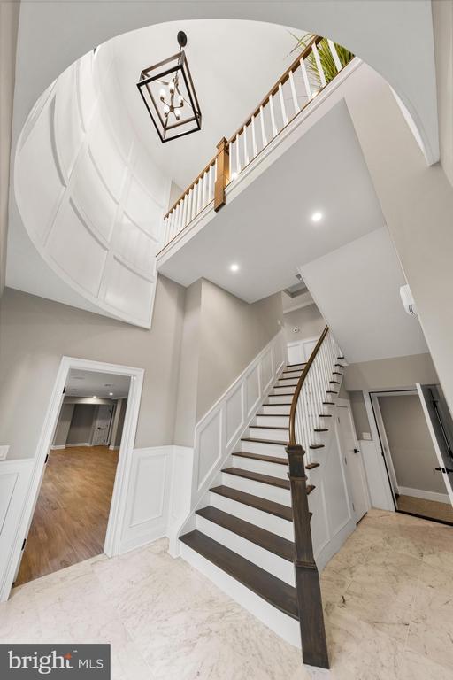 11 E 30TH STREET