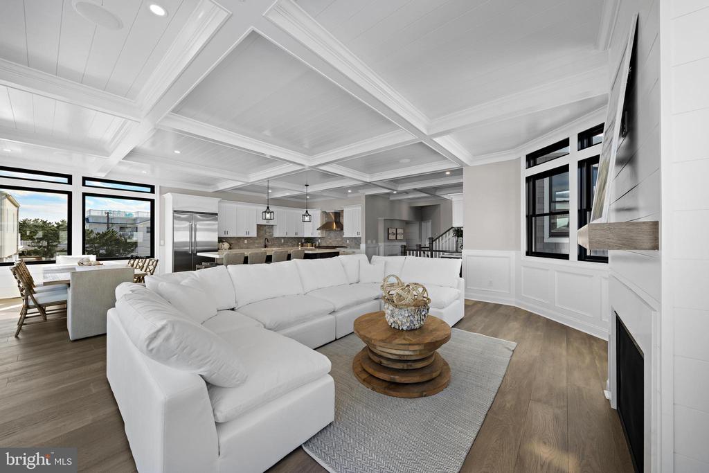 11 E 30TH STREET