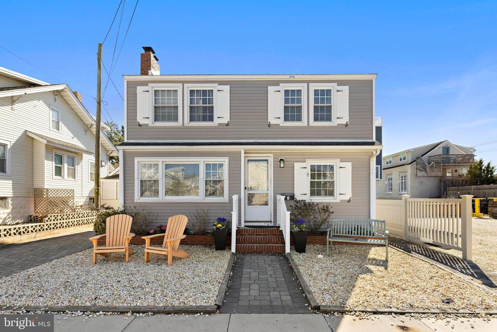 8 E MARYLAND AVENUE