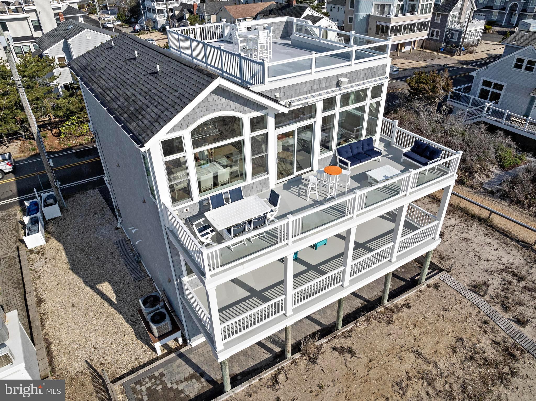 4303 OCEAN BOULEVARD