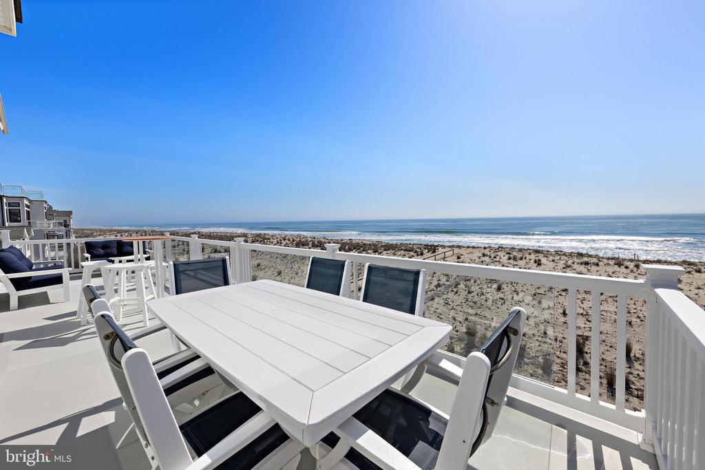 4303 OCEAN BOULEVARD