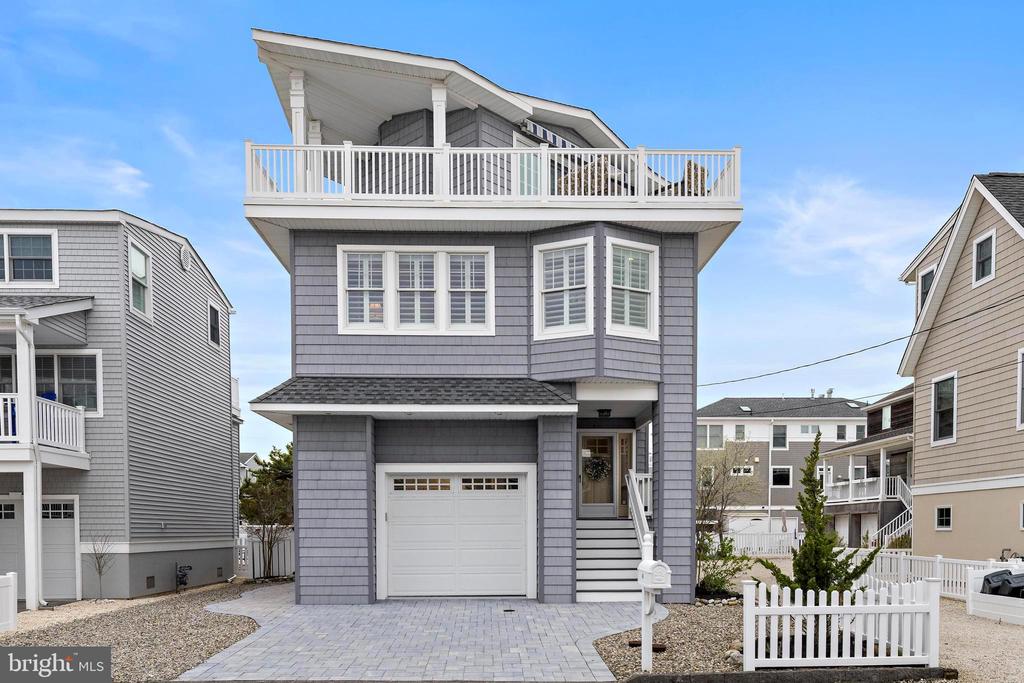 46 W SAND DUNE LANE