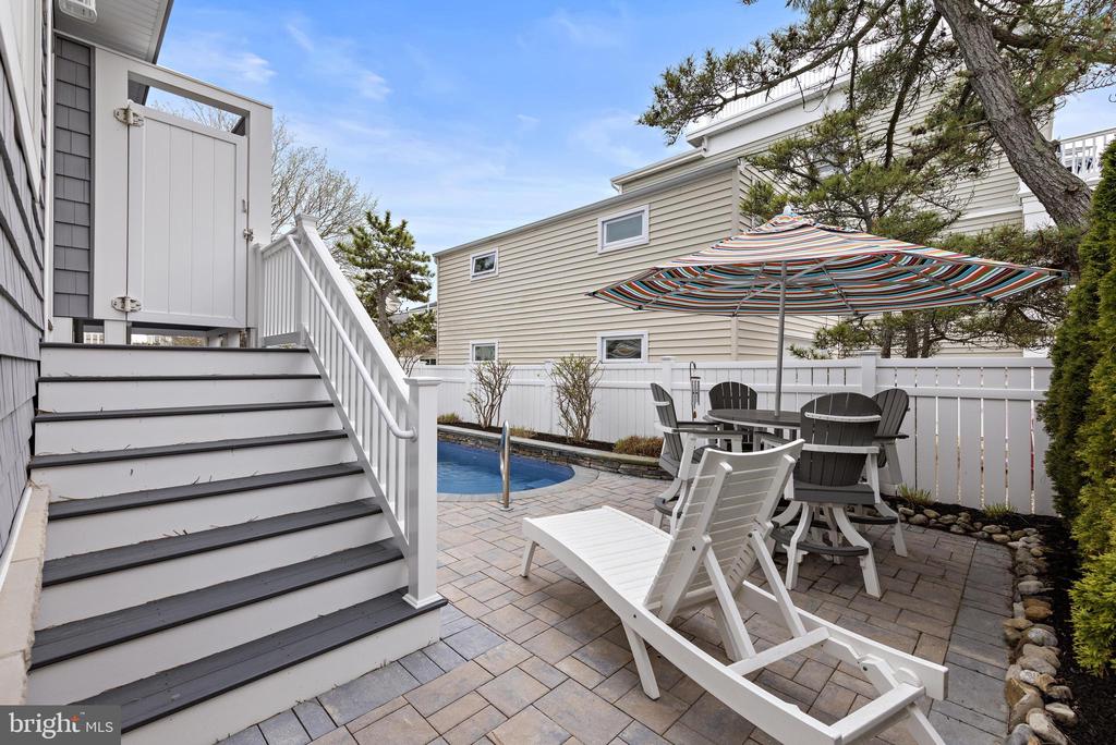 46 W SAND DUNE LANE
