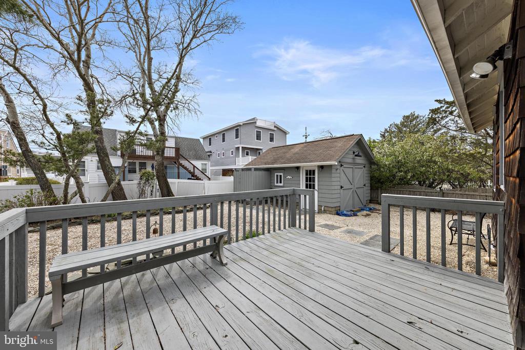 276 N 11TH STREET