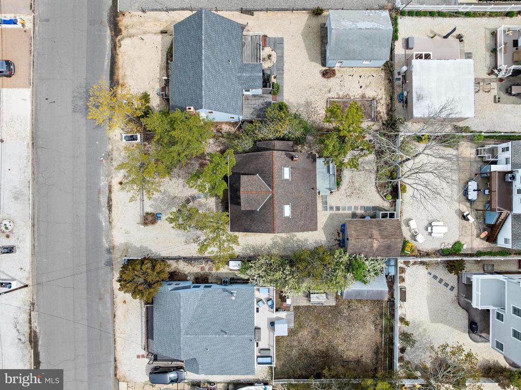 276 N 11TH STREET