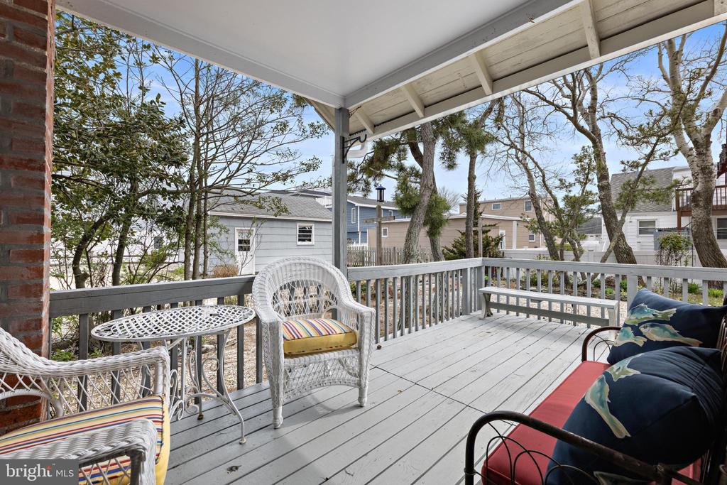 276 N 11TH STREET