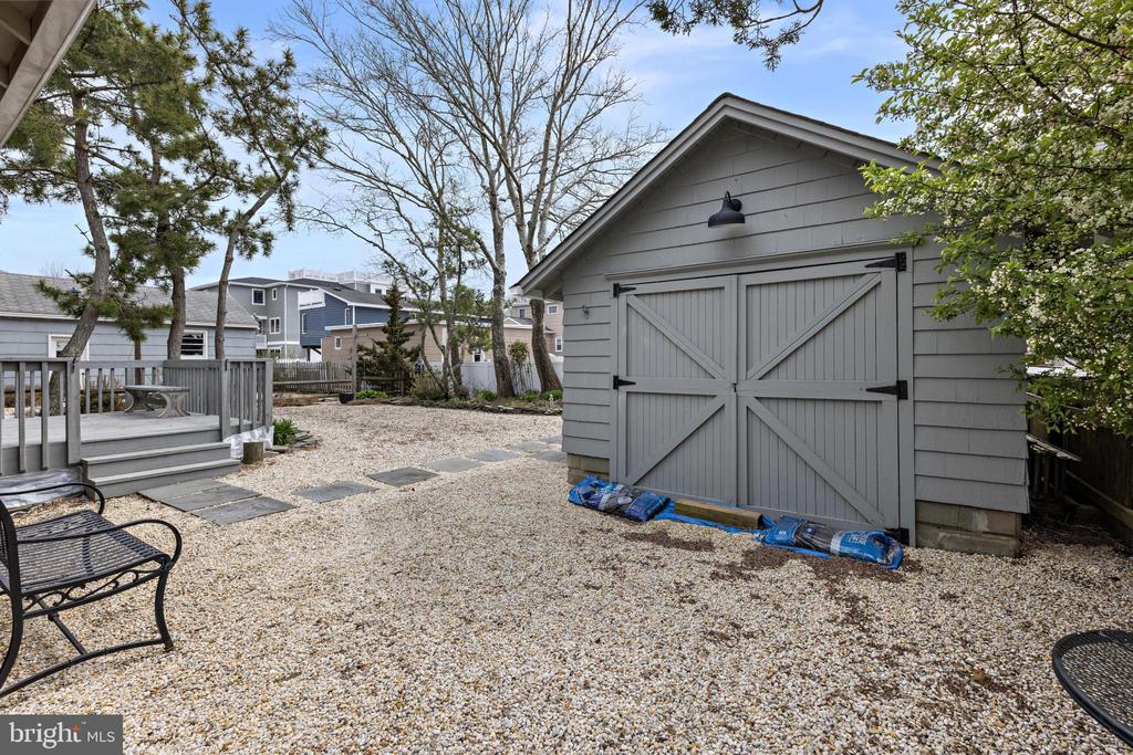 276 N 11TH STREET