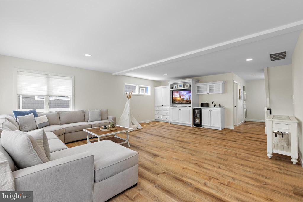 7403 OCEAN BLVD