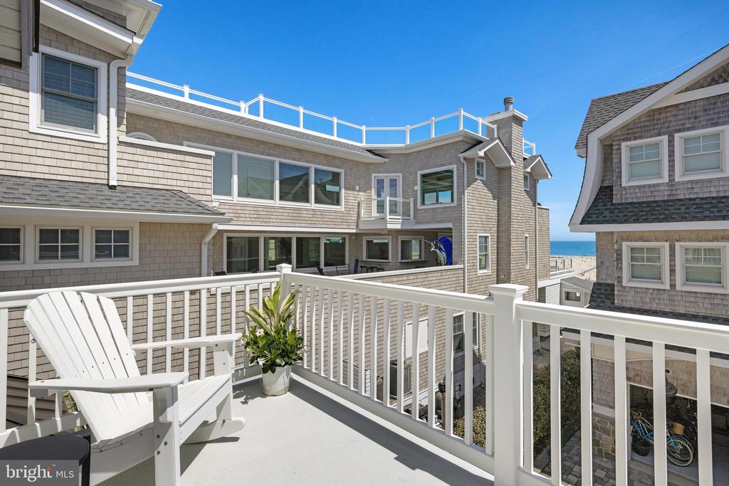 7403 OCEAN BLVD