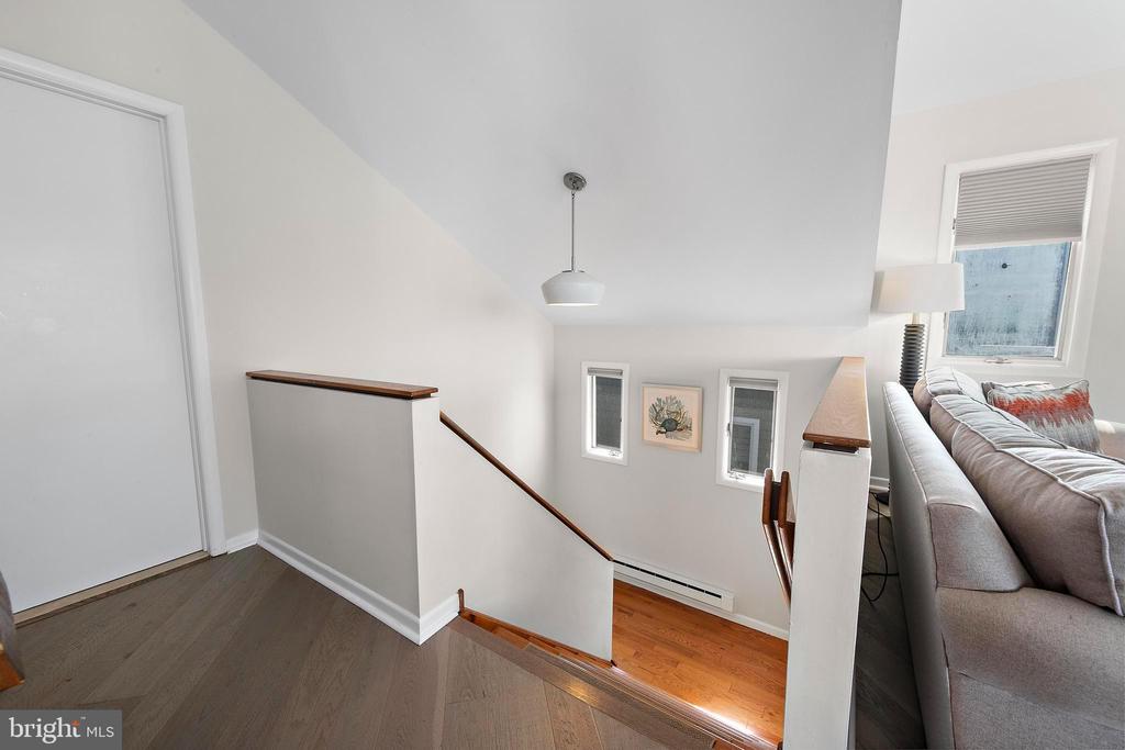 218 W 27TH STREET