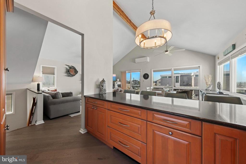 218 W 27TH STREET