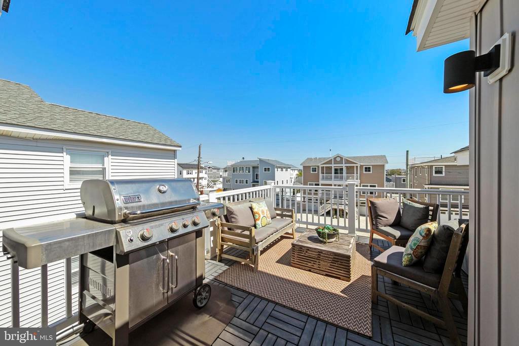 218 W 27TH STREET